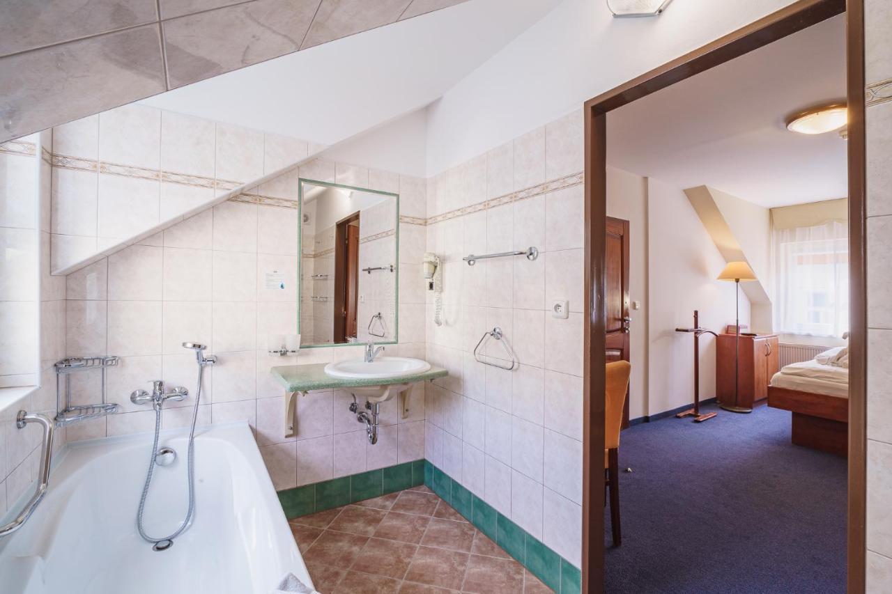 Francis Spa Hotel Františkovy Lázně Zewnętrze zdjęcie