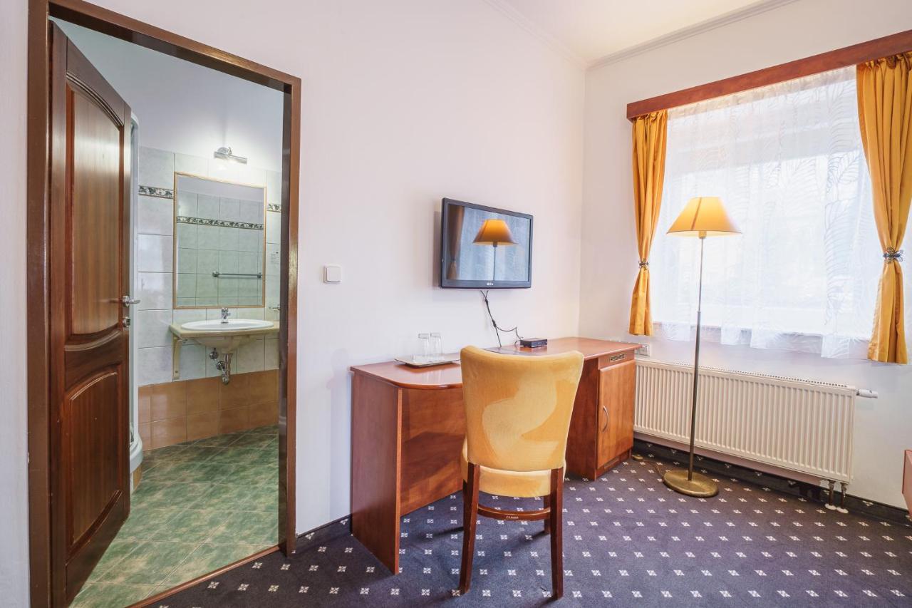 Francis Spa Hotel Františkovy Lázně Zewnętrze zdjęcie